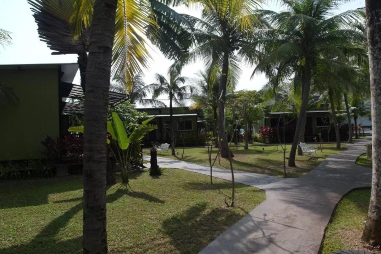Casa Fina Fine Homes Pantai Cenang  Exteriör bild